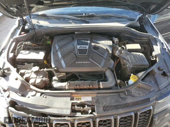 2018 Jeep Grand Cherokee Overland with VIN 1C4RJFCM0JC374114, listed as a Copart auction lot 42227195 with 44,268 mi miles and Salvage title. Bid and sale history available at DreamBid. Image 11.