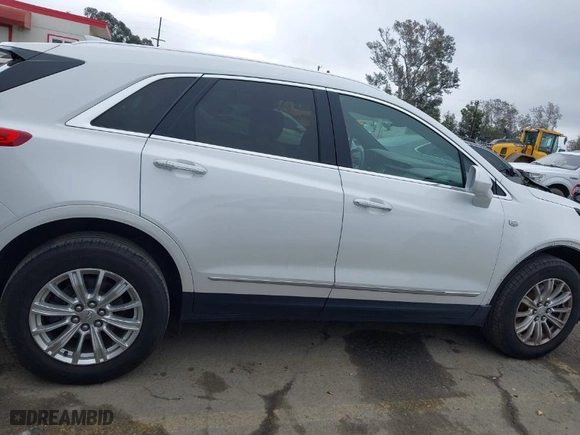 2018 Cadillac XT5 FWD with VIN 1GYKNARS3JZ160076, listed as a IAAI auction lot 41923317 with NaN miles. Bid and sale history available at carsss.com. Image 14.