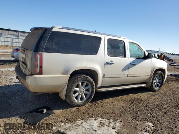 2014 GMC Yukon XL Denali with VIN 1GKS2MEF2ER165627, listed as a Copart auction lot 42962905 with 157,903 mi miles and Salvage Title. Bid and sale history available at carsss.com. Image 3.
