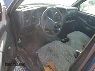 2002 GMC Sonoma SL with VIN 1GTCS145028170950, listed as a Copart auction lot 79618264 with 0 mi miles and Salvage Title. Bid and sale history available at carsss.com. Image 8.