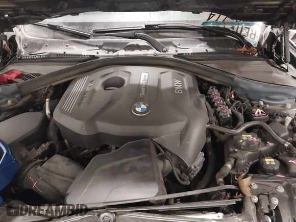 2018 BMW 3 Series 330i xDrive with VIN WBA8D9G59JNU68145, listed as a IAAI auction lot 41079634 with 48,872 mi miles and . Bid and sale history available at carsss.com. Image 10.