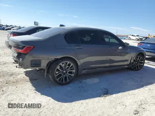 2021 BMW 7 Series 750i xDrive z VIN WBA7U2C05MCF09340, wystawiony jako Copart lot #45739545 z przebiegiem 41 674 mil mil oraz Szkoda całkowita • Salvage title. Historia ofert i sprzedaży dostępna na DreamBid. Obrazek 3.