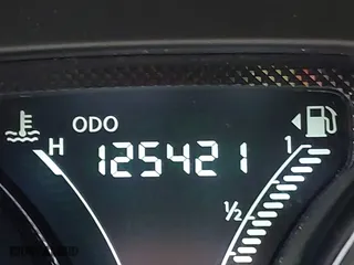2019 Nissan Versa Sedan SV with VIN 3N1CN7AP4KL831867, listed as a IAAI auction lot 41807271 with 125,421 mi miles. Bid and sale history available at carsss.com. Image 15.