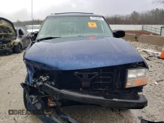 2000 GMC Jimmy SLT Convenience with VIN 1GKDT13W3Y2333652, listed as a Copart auction lot 47635405 with 216,336 mi miles and Clean Title. Bid and sale history available at carsss.com. Image 5.