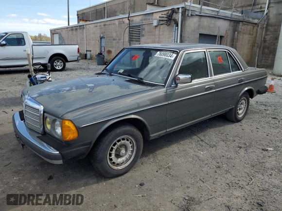 1984 Mercedes-Benz 300 D с VIN WDBAB33A3EA157882, выставлен на аукционе Copart как лот 76098034 с пробегом 185 136 миль миль и Чистый • Clean title. История ставок и продаж доступна на DreamBid. Изображение 1.