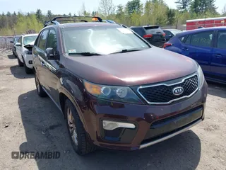 2012 Kia Sorento SX with VIN 5XYKW4A22CG232886, listed as a IAAI auction lot 42143760 with 226,098 mi miles. Bid and sale history available at carsss.com. Image 1.