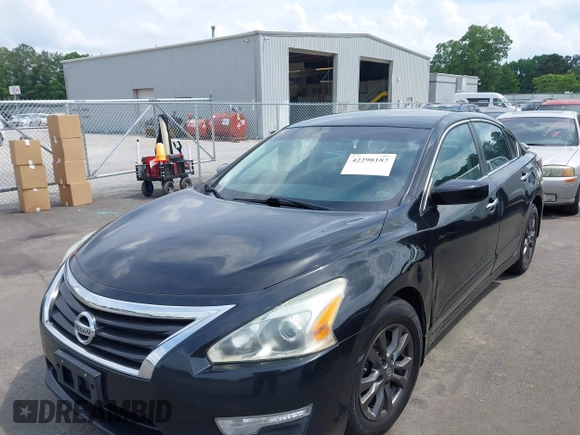2015 Nissan Altima S z VIN 1N4AL3AP2FN405447, wystawiony jako IAAI lot #42298183 z przebiegiem 162 029 mil mil oraz . Historia ofert i sprzedaży dostępna na DreamBid. Obrazek 2.