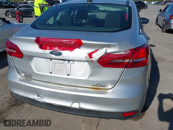 2016 Ford Focus SE with VIN 1FADP3F28GL389377, listed as a IAAI auction lot 42135996 with 172,278 mi miles. Bid and sale history available at carsss.com. Image 6.