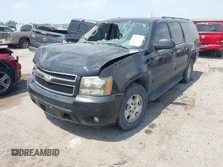 2008 Chevrolet Suburban 3LT z VIN 3GNFC16018G108883, wystawiony jako IAAI lot #42271973 z przebiegiem Nie podano mil oraz . Historia ofert i sprzedaży dostępna na DreamBid. Obrazek 17.