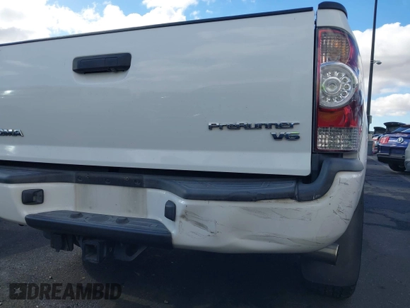 2015 Toyota Tacoma PreRunner с VIN 3TMJU4GN8FM184580, выставлен на аукционе IAAI как лот 41409861 с пробегом 185 176 миль миль и . История ставок и продаж доступна на DreamBid. Изображение 18.