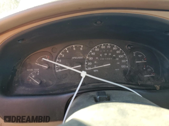 1999 Mazda B-Series Truck SX z VIN 4F4YR12C1XTM39102, wystawiony jako Copart lot #83462634 z przebiegiem 241 380 mil mil oraz Szkoda całkowita • Salvage title. Historia ofert i sprzedaży dostępna na DreamBid. Obrazek 9.