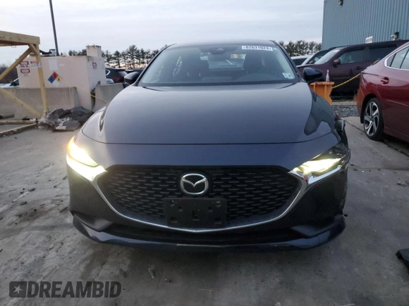 2021 Mazda 3 Select with VIN 3MZBPBBMXMM204787, listed as a Copart auction lot 82631024 with 19,031 mi miles and Salvage Title. Bid and sale history available at carsss.com. Image 5.