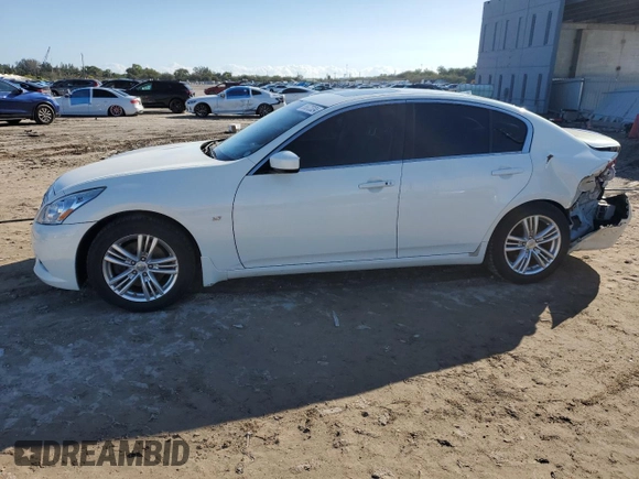 2015 Infiniti Q40 with VIN JN1CV6AP4FM501880, listed as a Copart auction lot 85672324 with 114,221 mi miles and Salvage Title. Bid and sale history available at carsss.com. Image 1.