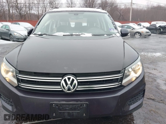 2016 Volkswagen Tiguan R-Line with VIN WVGBV7AX8GW592927, listed as a IAAI auction lot 41521533 with 79,563 mi miles and . Bid and sale history available at DreamBid. Image 12.