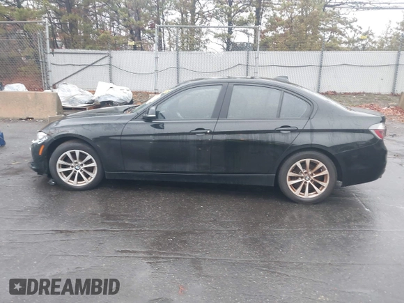 2016 BMW 3 Series 320i xDrive z VIN WBA8E5G50GNT40245, wystawiony jako IAAI lot #41075750 z przebiegiem 82 143 mil mil oraz . Historia ofert i sprzedaży dostępna na DreamBid. Obrazek 14.