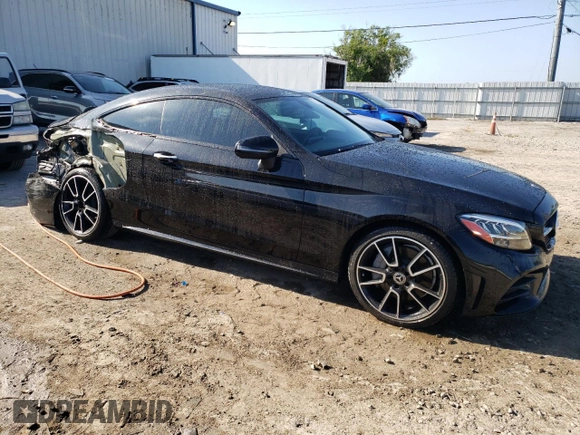 2020 Mercedes-Benz C 300 с VIN WDDWJ8DB9LF956618, выставлен на аукционе Copart как лот 57885124 с пробегом 36 696 миль миль и Списание • Salvage title. История ставок и продаж доступна на DreamBid. Изображение 4.