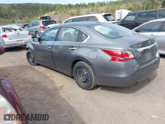 2015 Nissan Altima S with VIN 1N4AL3AP1FC409422, listed as a IAAI auction lot 41892894 with 231,456 mi miles and . Bid and sale history available at carsss.com. Image 3.