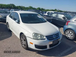 2008 Volkswagen Jetta Sedan S with VIN 3VWJM71K78M180956, listed as a IAAI auction lot 41969958 with 1 mi miles. Bid and sale history available at carsss.com. Image 1.