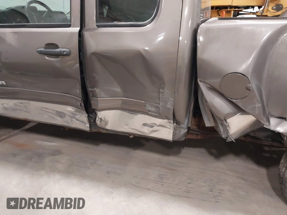 2012 GMC Sierra 1500 SLE z VIN 1GTR2VE73CZ220060, wystawiony jako IAAI lot #41499865 z przebiegiem 217 125 mil mil oraz . Historia ofert i sprzedaży dostępna na DreamBid. Obrazek 6.