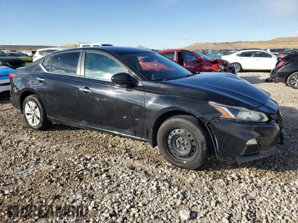 2019 Nissan Altima 2.5 S with VIN 1N4BL4BW0KN327258, listed as a Copart auction lot 78495464 with 111,813 mi miles and Salvage Title. Bid and sale history available at carsss.com. Image 4.