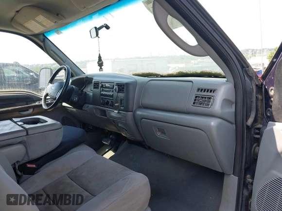 2004 Ford F-250 XL z VIN 1FTNW21LX4ED06723, wystawiony jako IAAI lot #42709096 z przebiegiem 115 613 mil mil oraz . Historia ofert i sprzedaży dostępna na DreamBid. Obrazek 5.