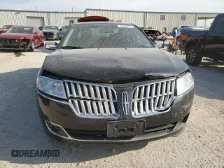 2010 Lincoln MKZ with VIN 3LNHL2GC6AR609449, listed as a Copart auction lot 49660735 with 100,527 mi miles and Salvage title. Bid and sale history available at DreamBid. Image 5.