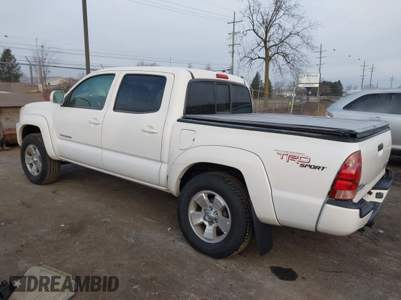 2006 Toyota Tacoma PreRunner z VIN 5TEJU62N06Z284114, wystawiony jako IAAI lot #41285658 z przebiegiem 92 160 mil mil oraz . Historia ofert i sprzedaży dostępna na DreamBid. Obrazek 3.