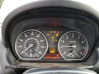 2008 BMW 1 Series 135i z VIN WBAUN93528VK39771, wystawiony jako Copart lot #87970105 z przebiegiem 88 618 mil mil oraz Szkoda całkowita • Salvage title. Historia ofert i sprzedaży dostępna na DreamBid. Obrazek 9.