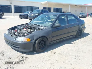 1992 Honda Civic DX z VIN 1HGEG8542NL032175, wystawiony jako IAAI lot #41852754 z przebiegiem 279 877 mil mil oraz . Historia ofert i sprzedaży dostępna na DreamBid. Obrazek 2.