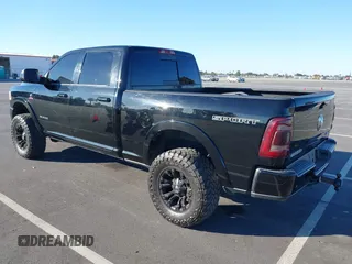 2019 Ram 2500 Laramie with VIN 3C6UR5FL8KG635673, listed as a IAAI auction lot 40607634 with 1 mi miles. Bid and sale history available at carsss.com. Image 3.