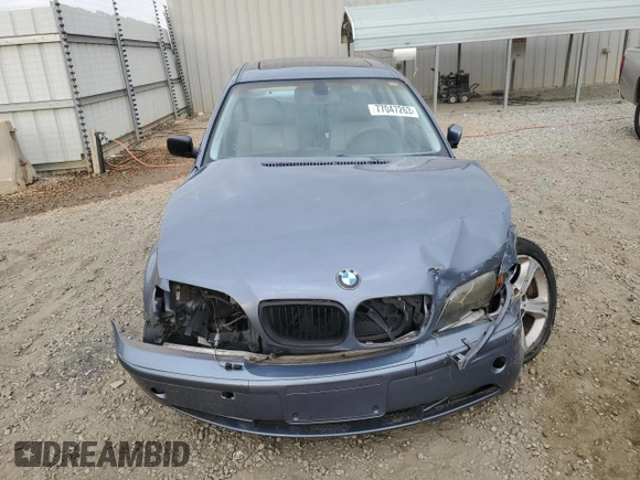2005 BMW 3 Series 330xi with VIN WBAEW53455PN40181, listed as a Copart auction lot 77047263 with 111,000 mi miles and Salvage Title. Bid and sale history available at DreamBid. Image 5.