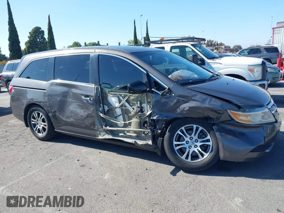 2011 Honda Odyssey EX-L with VIN 5FNRL5H68BB083492, listed as a IAAI auction lot 42087699 with 155,141 mi miles and . Bid and sale history available at carsss.com. Image 13.