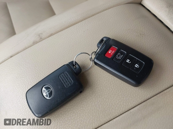 2016 Toyota Highlander Limited with VIN 5TDDKRFH1GS303129, listed as a IAAI auction lot 42112630 with 144,049 mi miles and . Bid and sale history available at DreamBid. Image 11.