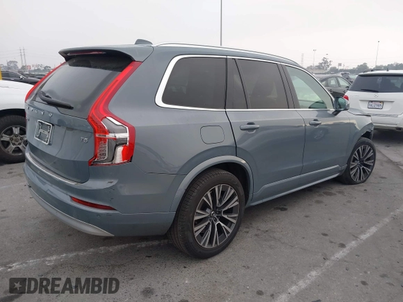 2022 Volvo XC90 Momentum with VIN YV4102CKXN1833414, listed as a IAAI auction lot 41167764 with 30,566 mi miles and . Bid and sale history available at DreamBid. Image 4.
