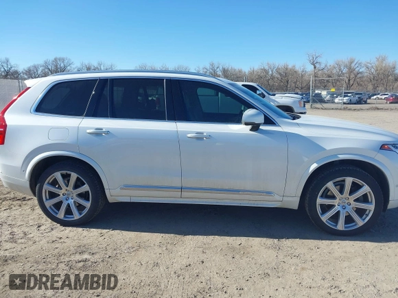 2018 Volvo XC90 Inscription with VIN YV4A22PL0J1386504, listed as a IAAI auction lot 41751916 with 73,081 mi miles. Bid and sale history available at carsss.com. Image 13.