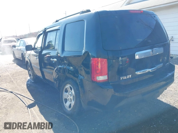 2015 Honda Pilot LX with VIN 5FNYF4H26FB075357, listed as a IAAI auction lot 41815967 with 192,422 mi miles. Bid and sale history available at carsss.com. Image 6.