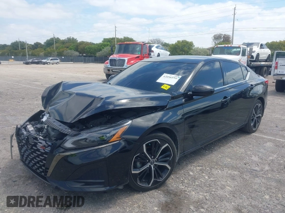 2024 Nissan Altima SR z VIN 1N4BL4CV8RN312278, wystawiony jako IAAI lot #42096194 z przebiegiem 20 256 mil mil oraz . Historia ofert i sprzedaży dostępna na DreamBid. Obrazek 2.
