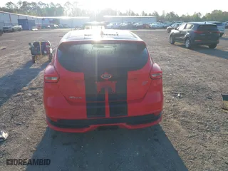 2015 Ford Focus ST with VIN 1FADP3L98FL207998, listed as a IAAI auction lot 41880849 with 203,571 mi miles. Bid and sale history available at carsss.com. Image 17.
