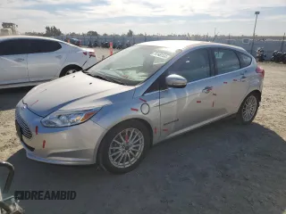 2014 Ford Focus Electric z VIN 1FADP3R45EL287285, wystawiony jako Copart lot #74148154 z przebiegiem 64 543 mil mil oraz Szkody całkowita. Historia ofert i sprzedaży dostępna na DreamBid. Obrazek 1.