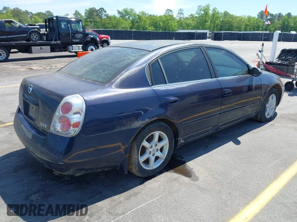2006 Nissan Altima 2.5 S with VIN 1N4AL11D66C168564, listed as a IAAI auction lot 42038146 with 122,658 mi miles. Bid and sale history available at carsss.com. Image 4.