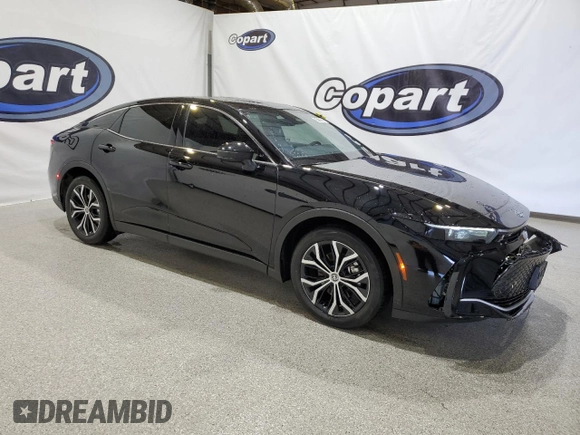 2024 Toyota Crown XLE with VIN JTDAAAAF6R3026463, listed as a Copart auction lot 57176615 with 27,527 mi miles and Clean title. Bid and sale history available at DreamBid. Image 4.