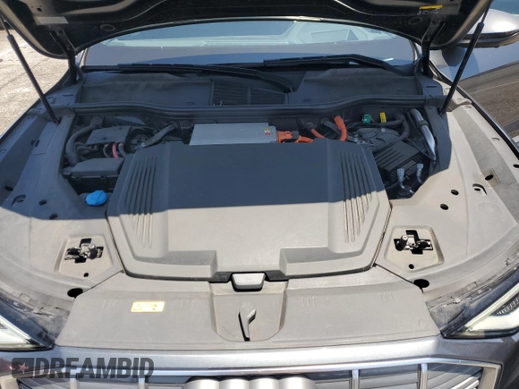 2019 Audi e-tron Prestige with VIN WA1VAAGE9KB008321, listed as a Copart auction lot 60162655 with 36,301 mi miles and Salvage title. Bid and sale history available at DreamBid. Image 12.