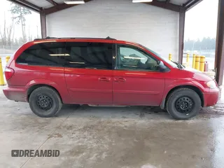 2005 Dodge Caravan SXT with VIN 2D4GP44LX5R210076, listed as a IAAI auction lot 41856927 with 291,712 mi miles and . Bid and sale history available at carsss.com. Image 13.