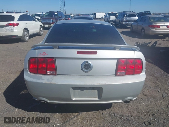 2006 Ford Mustang GT Deluxe with VIN 1ZVFT82H965232561, listed as a IAAI auction lot 41790551 with 222,967 mi miles and . Bid and sale history available at carsss.com. Image 16.
