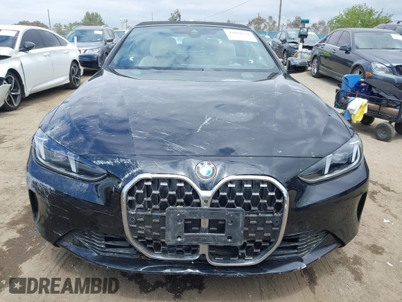 2025 BMW 4 Series 430i z VIN WBA33DB08SCU35159, wystawiony jako IAAI lot #42019631 z przebiegiem 895 mil mil oraz . Historia ofert i sprzedaży dostępna na DreamBid. Obrazek 13.