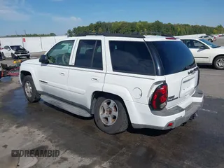 2004 Chevrolet TrailBlazer LS with VIN 1GNDT13S842389970, listed as a IAAI auction lot 40377507 with 178,488 mi miles and . Bid and sale history available at DreamBid. Image 3.