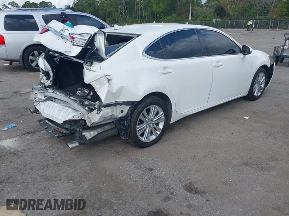 2014 Lexus ES 350 with VIN JTHBK1GG2E2092248, listed as a IAAI auction lot 41589999 with 170,808 mi miles. Bid and sale history available at carsss.com. Image 4.
