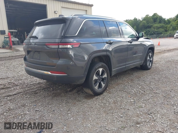 2024 Jeep Grand Cherokee with VIN 1C4RJYB60RC720835, listed as a IAAI auction lot 42608981 with 46,122 mi miles and . Bid and sale history available at DreamBid. Image 4.