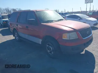 2004 Ford Expedition XLS with VIN 1FMRU13W74LA41727, listed as a IAAI auction lot 41823406 with 276,425 mi miles. Bid and sale history available at carsss.com. Image 1.