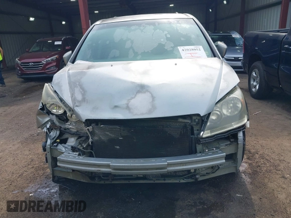 2006 Honda Odyssey EX with VIN 5FNRL38406B066176, listed as a IAAI auction lot 42028052 with 136,305 mi miles and . Bid and sale history available at DreamBid. Image 13.